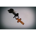 Dřevěný vyřezávaný kříž na krk s trnovou korunou