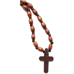 Východní dřevěný kříž s korálky na krk  B